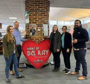 Duncan Librarians with large Heart of Del Ray heart